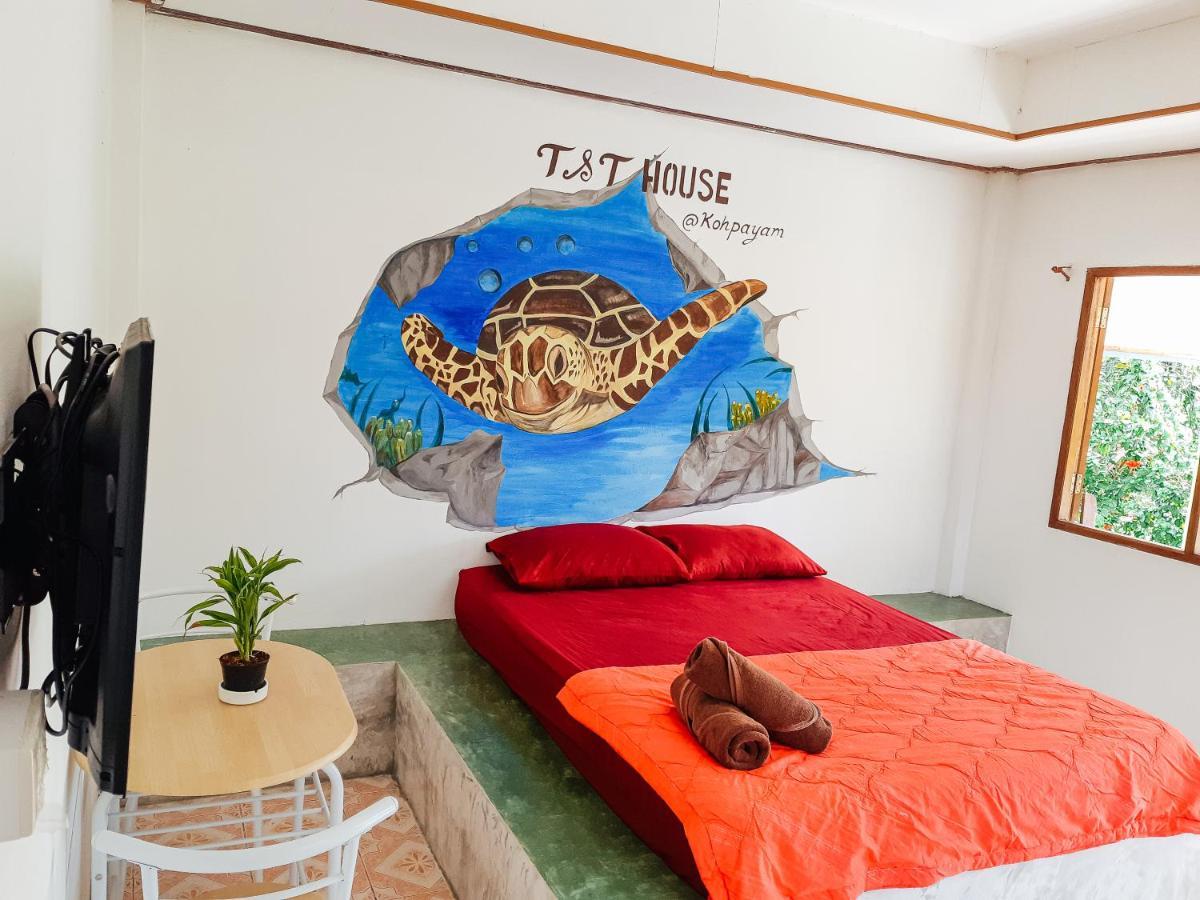 T And T House (Adults Only) Hotell Koh Phayam Eksteriør bilde